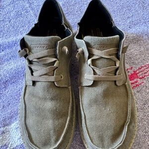 🍍 Mens Skechers Melson Volgo classic fit memory foam size 12🍍